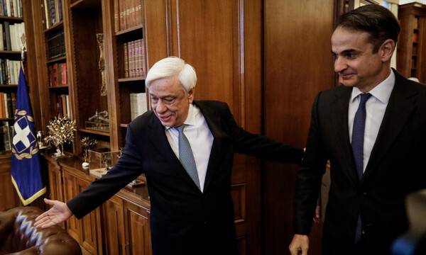Ο Παυλόπουλος έδωσε εντολή σχηματισμού κυβέρνησης στον Μητσοτάκη μέσω τηλεφώνου
