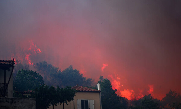 Συνεχής ενημέρωση: Πύρινη κόλαση στην Εύβοια, εκκενώθηκαν 4 οικισμοί