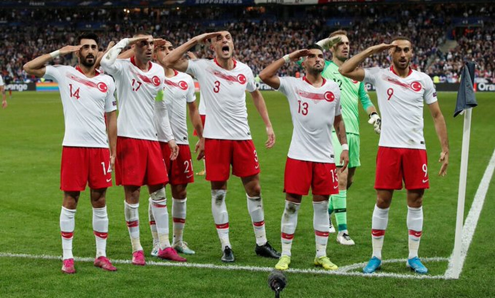 Euro 2020: Το… χαβά τους οι Τούρκοι, εντός κι εκτός γηπέδου! (photos+videos)