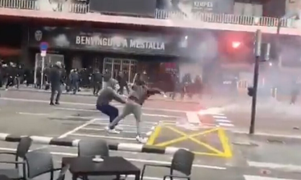 Βαλένθια - Μπαρτσελόνα: Συμπλοκές οπαδών στους δρόμους! (video)