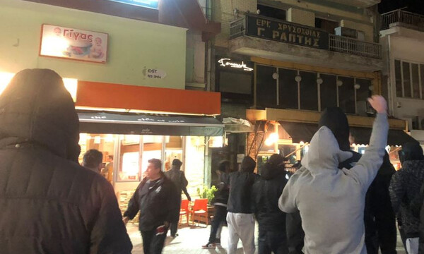 ΠΑΟΚ: Διαμαρτυρία οπαδών έξω από την ΝΟΔΕ Κοζάνης (video)