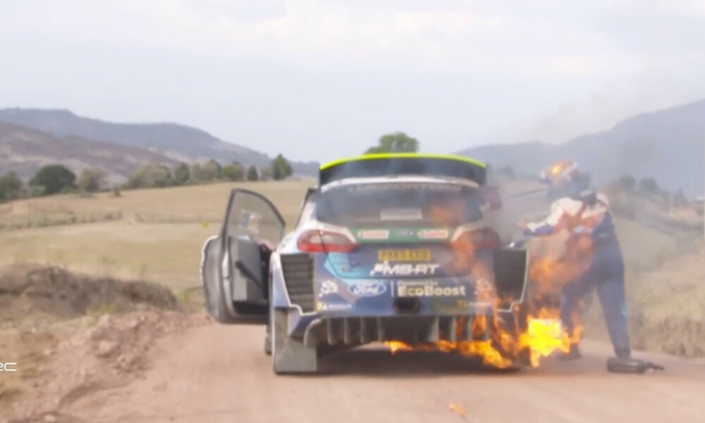 WRC: Φωτιά σε αυτοκίνητο στο Ράλι Μεξικού (photos+video)