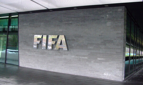 Κορονοϊός: Τι είναι το «Σχέδιο Μάρσαλ» που σχεδιάζει η FIFA για το ποδόσφαιρο