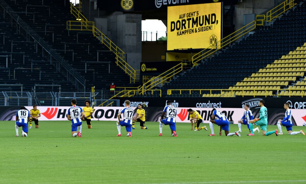 Bundesliga: Μήνυμα για Φλόιντ και ρατσισμό στο Ντόρτμουντ-Χέρτα (video+photos)
