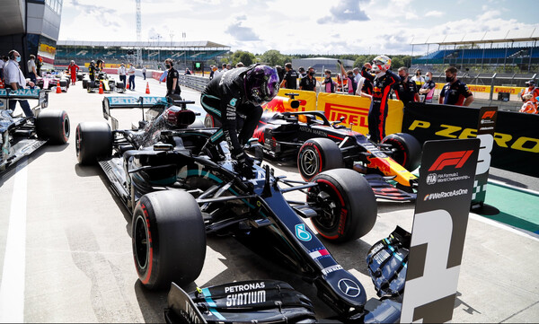Formula 1: Στην pole position και στο «σπίτι» του ο Χάμιλτον! (photo)