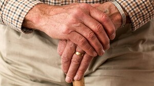 Συντάξεις Οκτωβρίου: Πότε θα καταβληθούν κύριες και επικουρικές συντάξεις
