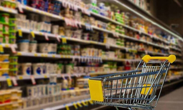 Ωράριο σούπερ μάρκετ: Τι ώρα θα κλείσουν σήμερα Παρασκευή - Τι αλλάζει από τη Δευτέρα