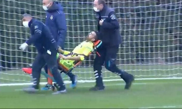 Τραυματισμός που σοκάρει: Ο Ντουρμάζ τον έστειλε στο νοσοκομείο (video+photos)