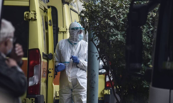Κορονοϊός: Συγκλονιστικό περιστατικό στη Θεσσαλονίκη - Πάρκινγκ μετατράπηκε σε νοσοκομείο