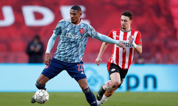 Eredivisie: Μοιρασιά για Αϊντχόφεν, Άγιαξ - Ήττα για Εμμανουηλίδη, Ρότα
