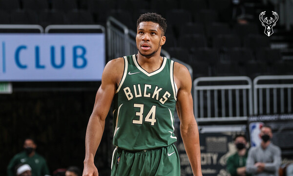 NBA: Ηγετικός Αντετοκούνμπο στον θρίαμβο των Μπακς επί των Νικς (photos+video)