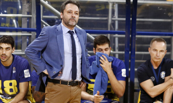 Λαύριο: Δεν βιάζεται για παίκτη ο Σερέλης