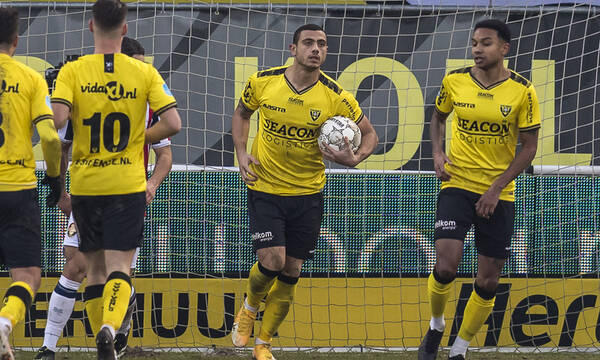 Eredivisie: Ο Γιακουμάκης έκανε ρεκόρ, αλλά η Φένλο πέφτει!