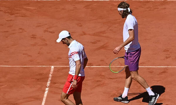 Τελικός Roland Garros Τζόκοβιτς-Τσιτσιπάς: Μαγικό τένις, αλλά μείωσε ο Σέρβος (videos)
