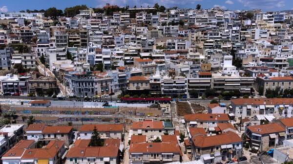 Τα σενάρια για τις αλλαγές στο συμπληρωματικό ΕΝΦΙΑ