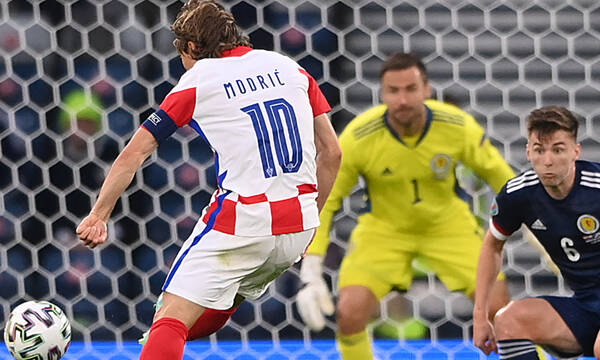 Euro 2020: Τα αριστουργήματα Σικ, Μόντριτς στον Δ’ όμιλο (video)