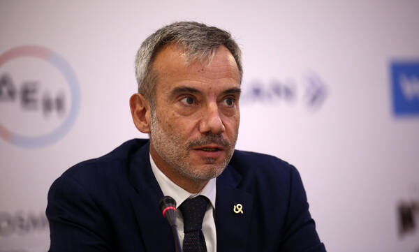 Ζέρβας: «Οι αγώνες κερδίζονται στο γήπεδο»! (Video)