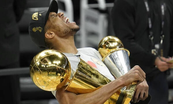 Ανασκόπηση 2021: Η χρονιά που το NBA υποκλίθηκε στον Γιάννη Αντετοκούνμπο (photos+video)