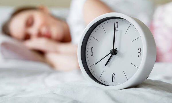 Ρουτίνα ύπνου: Έξι λάθη που κάνετε και ξυπνάτε μόνιμα κουρασμένοι