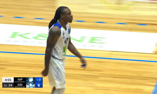 Λάρισα-Ιωνικός: «Καυτός» ο Μούντι - Πέτυχε 26 πόντους στο πρώτο ημίχρονο (video)