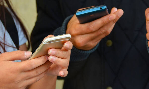 Πανελλήνιες 2022: Το 73,4% των υποψηφίων έμαθε τη βαθμολογία του με SMS μέσα σε πέντε λεπτά
