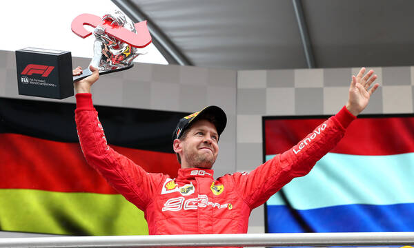 Τέλος εποχής στη Formula 1 - Ανακοίνωσε την απόσυρση του ο Σεμπάστιαν Φέτελ (video)