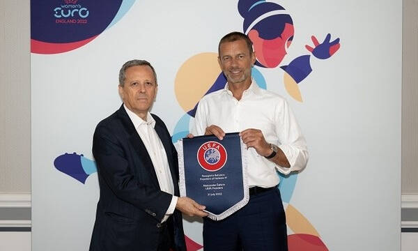 ΕΠΟ: Τα είπαν Μπαλτάκος-Τσέφεριν για τηλεοπτικά, χρηματοδότηση ΕΠΣ και Μητρώο