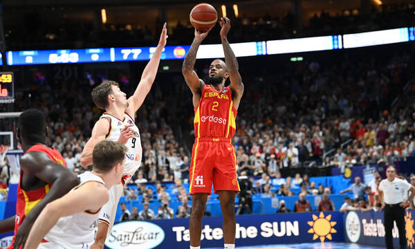 Eurobasket 2022: Η μεγάλη εμφάνιση του Λορένζο Μπράουν που έστειλε την Ισπανία στον τελικό (vid)