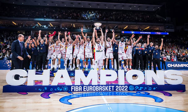 Eurobasket 2022: Αποθεώθηκαν Σκαριόλο και παίκτες στη Μαδρίτη!