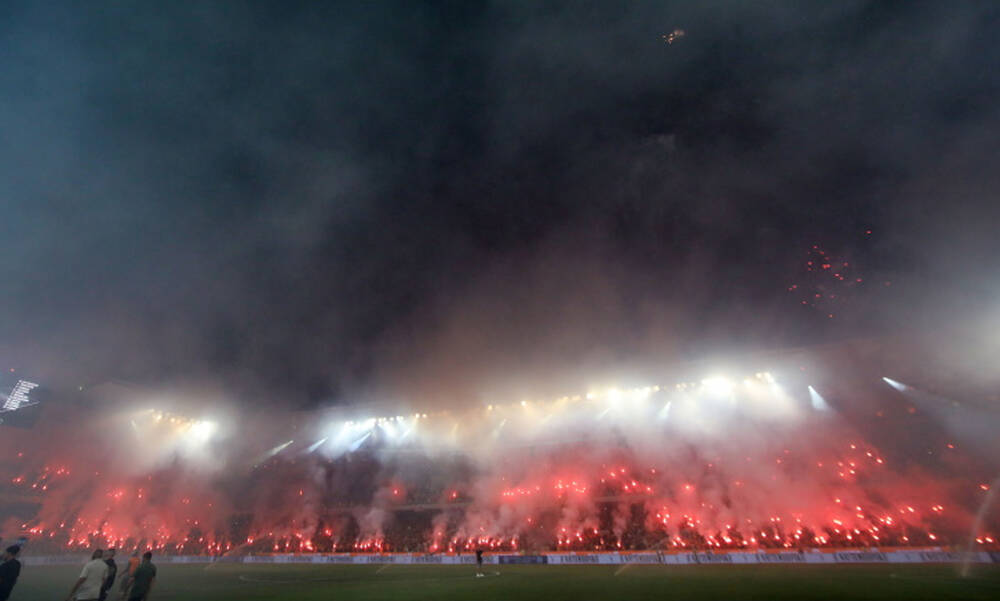 AEK-Iωνικός: Πήρε «φωτιά» η OPAP Arena - Ο λόγος που καθυστέρησε η πρώτη ιστορική σέντρα 