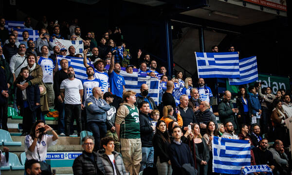 Βέλγιο-Ελλάδα: Ένα κουβάρι με τον κόσμο οι παίκτες - Η ανάρτηση της FIBA με την Ακρόπολη (video)