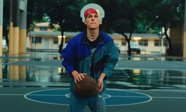 Σταρ του NBA στο Χόλιγουντ - Συμμετέχει σε remake θρυλικής ταινίας (video)